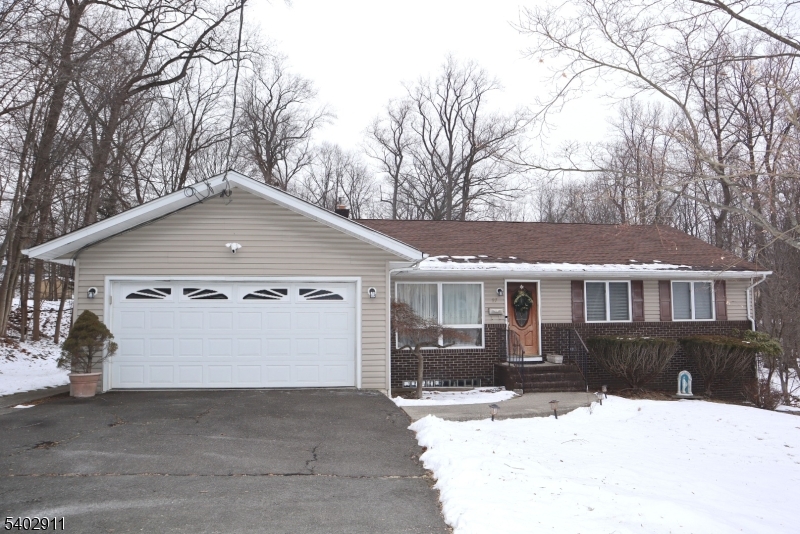 97 Squaw Brook Rd