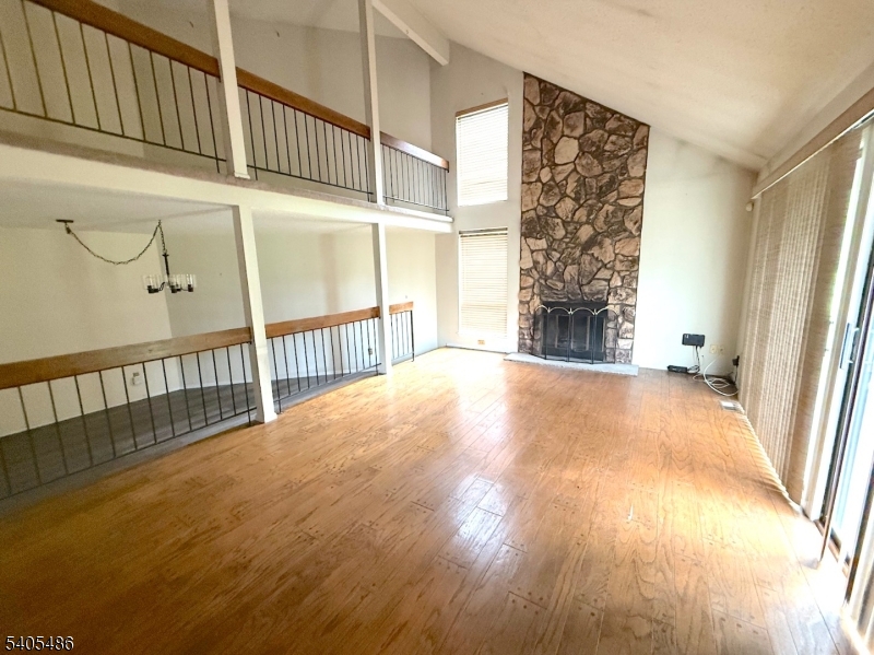 237 Kingsberry Dr 237 Property Photo 4