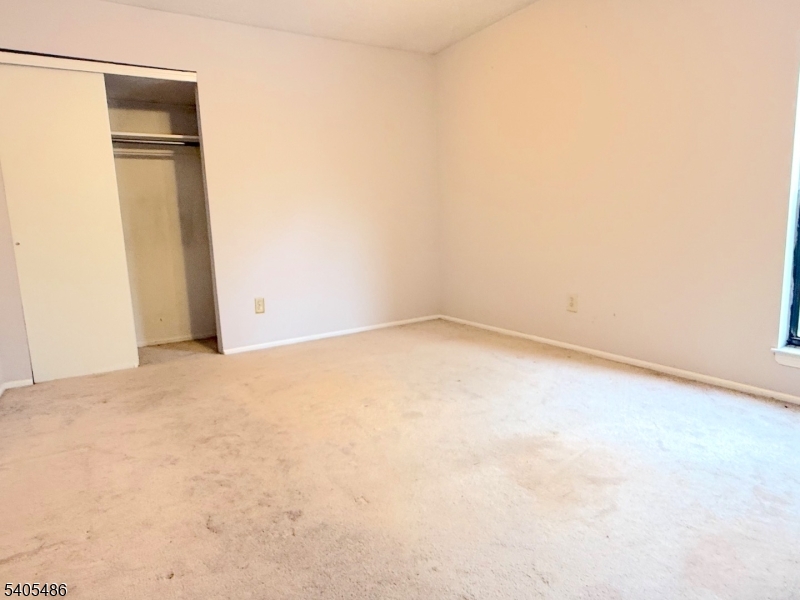 237 Kingsberry Dr 237 Property Photo 16