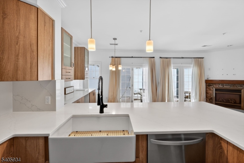 8 Maple Cres Unit 12 Property Photo 7