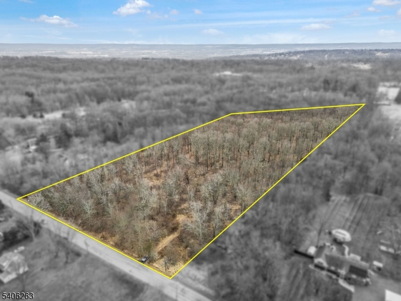 Old Croton Rd Property Photo 8
