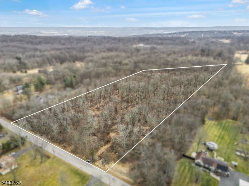 Old Croton Rd Property Photo 10