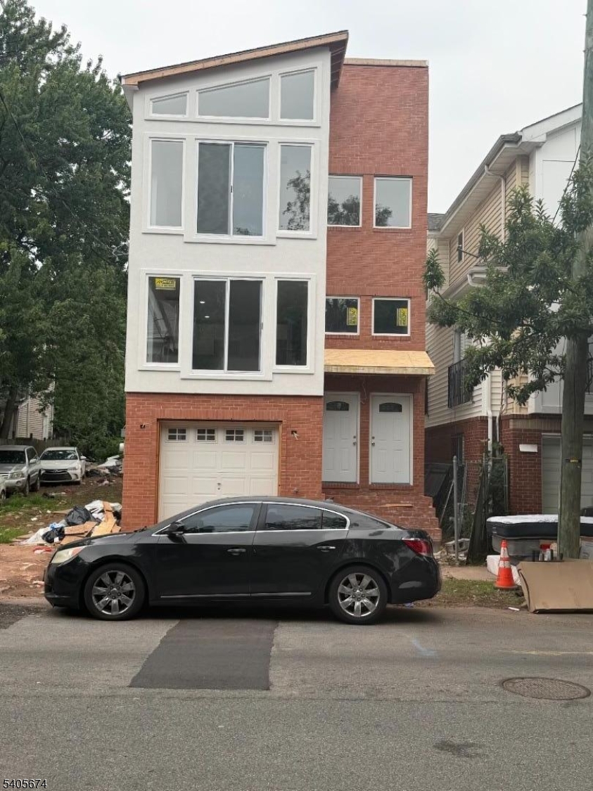 775 South 13th Street Property Photo 1