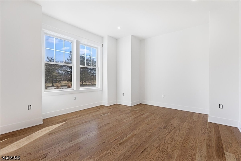 759 Mechlin Corner Rd. Property Photo 16
