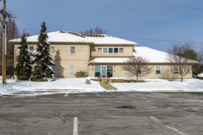 1000 Coventry Dr