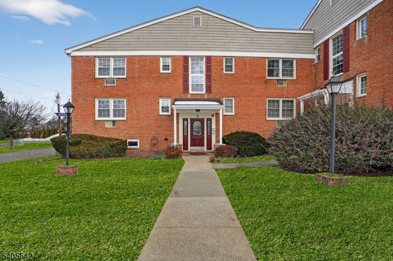 605 Grove St A11