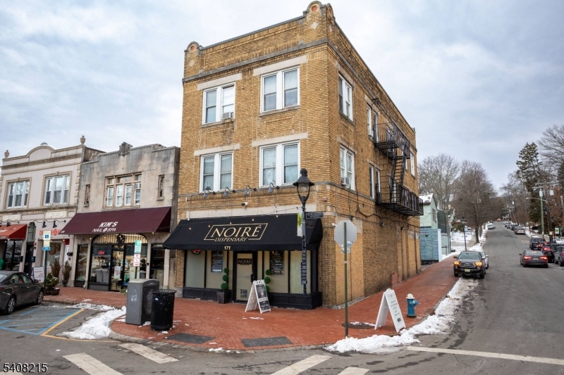171 Maplewood Ave