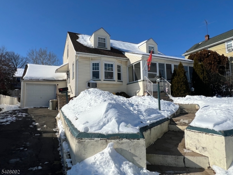 421 Morrissee Ave Property Photo 1
