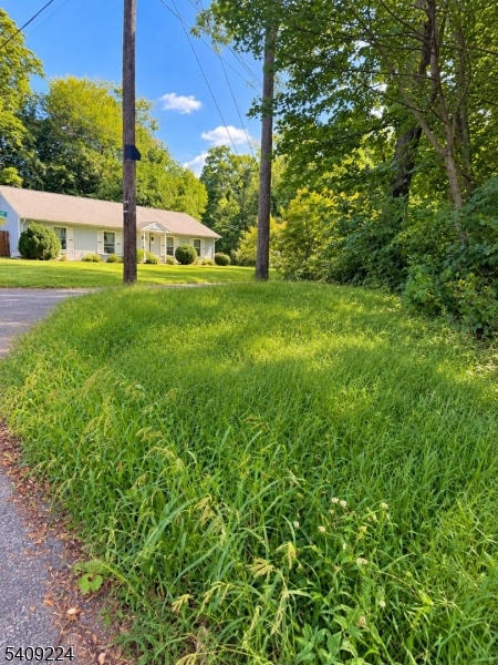 Pine Dr