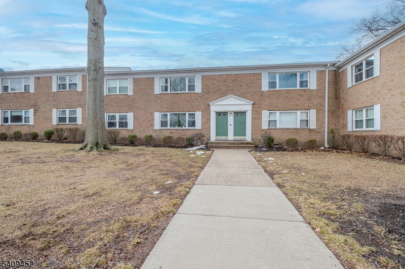 161 Evergreen Rd 12B
