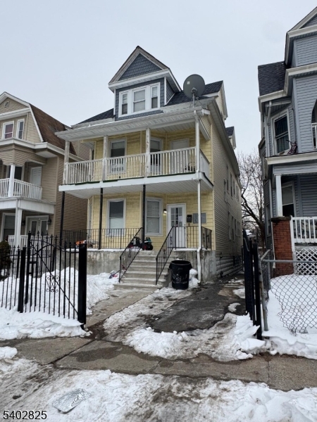 455 Park Avenue Property Photo 1