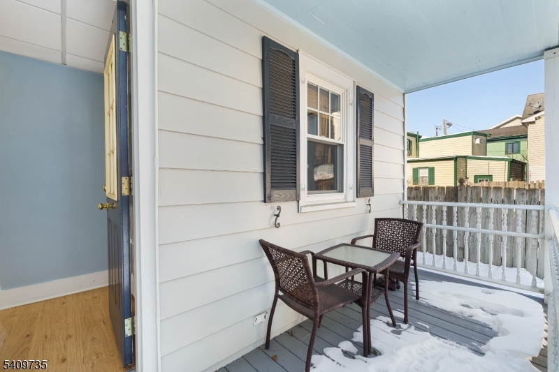 35 Leigh St Property Photo 23