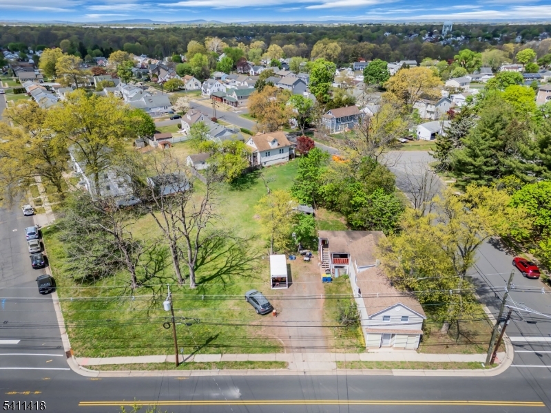 946 Kennedy Blvd Property Photo 1