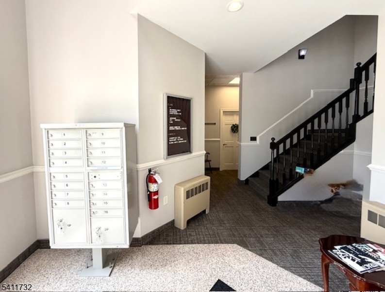 699 Washington St Property Photo 3