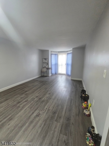 111 Ridgewood Ave Property Photo 1