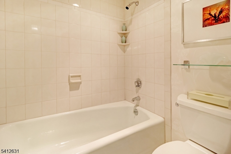 2 Claridge Dr. 2hw Property Photo 18