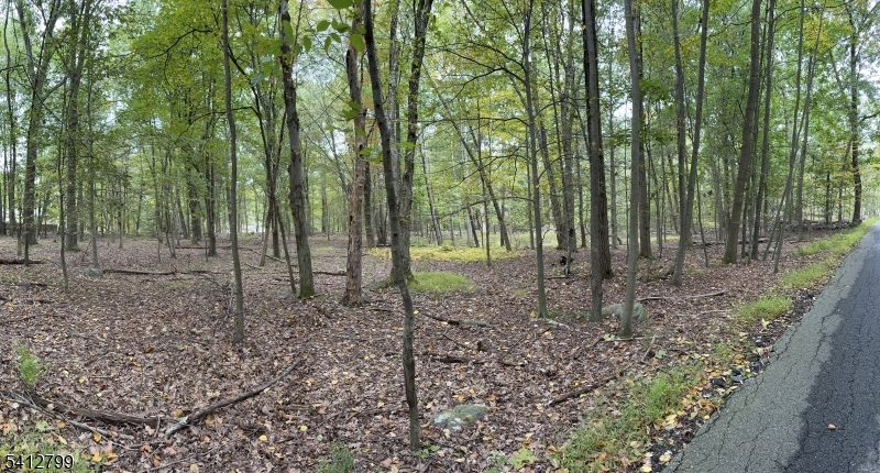 Brook Dr Property Photo 1