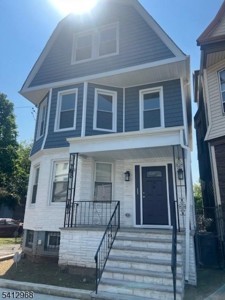 54 Beverly St Property Photo 1