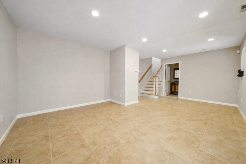 41 Ramsey Ave Property Photo 26