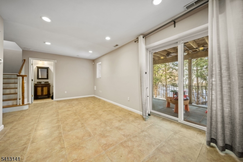 41 Ramsey Ave Property Photo 27