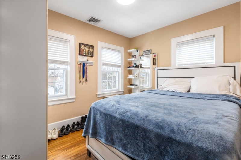 9 Wayne Pl Property Photo 13