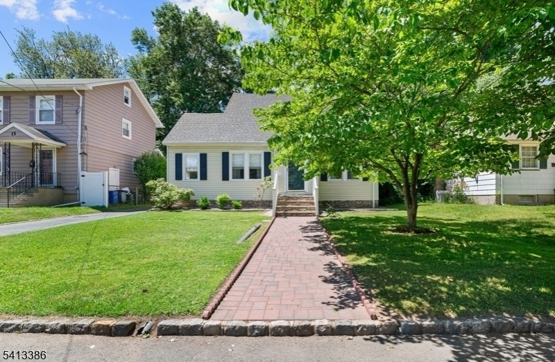 17 Alvin Ter Property Photo 2