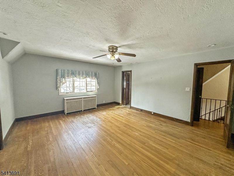 112 Oxford Pl Property Photo 15