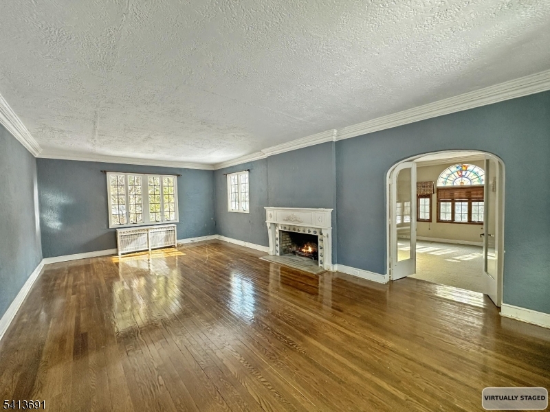 112 Oxford Pl Property Photo 16