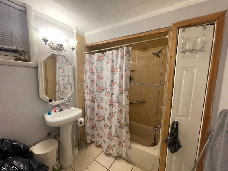 25 Ward St Property Photo 6