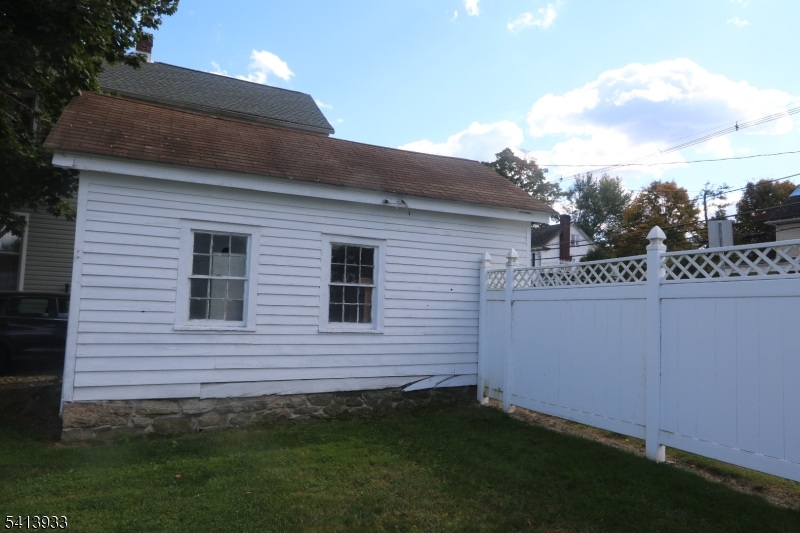 242 Us Highway 46 Property Photo 7