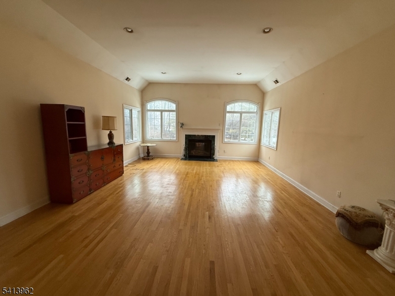 6 Trout Brook Ct Property Photo 10