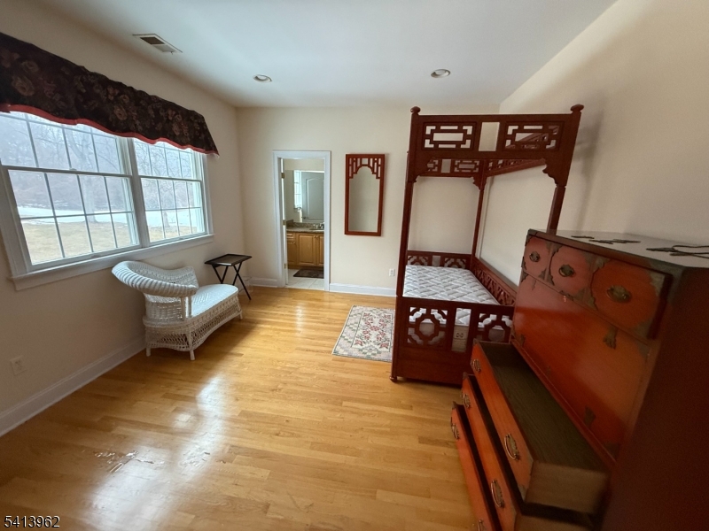 6 Trout Brook Ct Property Photo 14