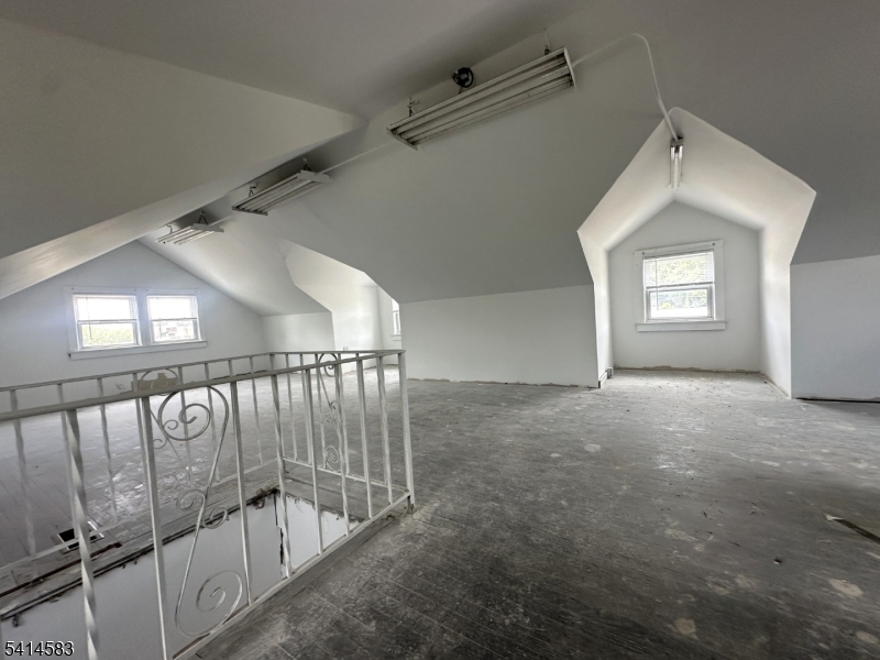 588 Us Highway 46 Property Photo 18