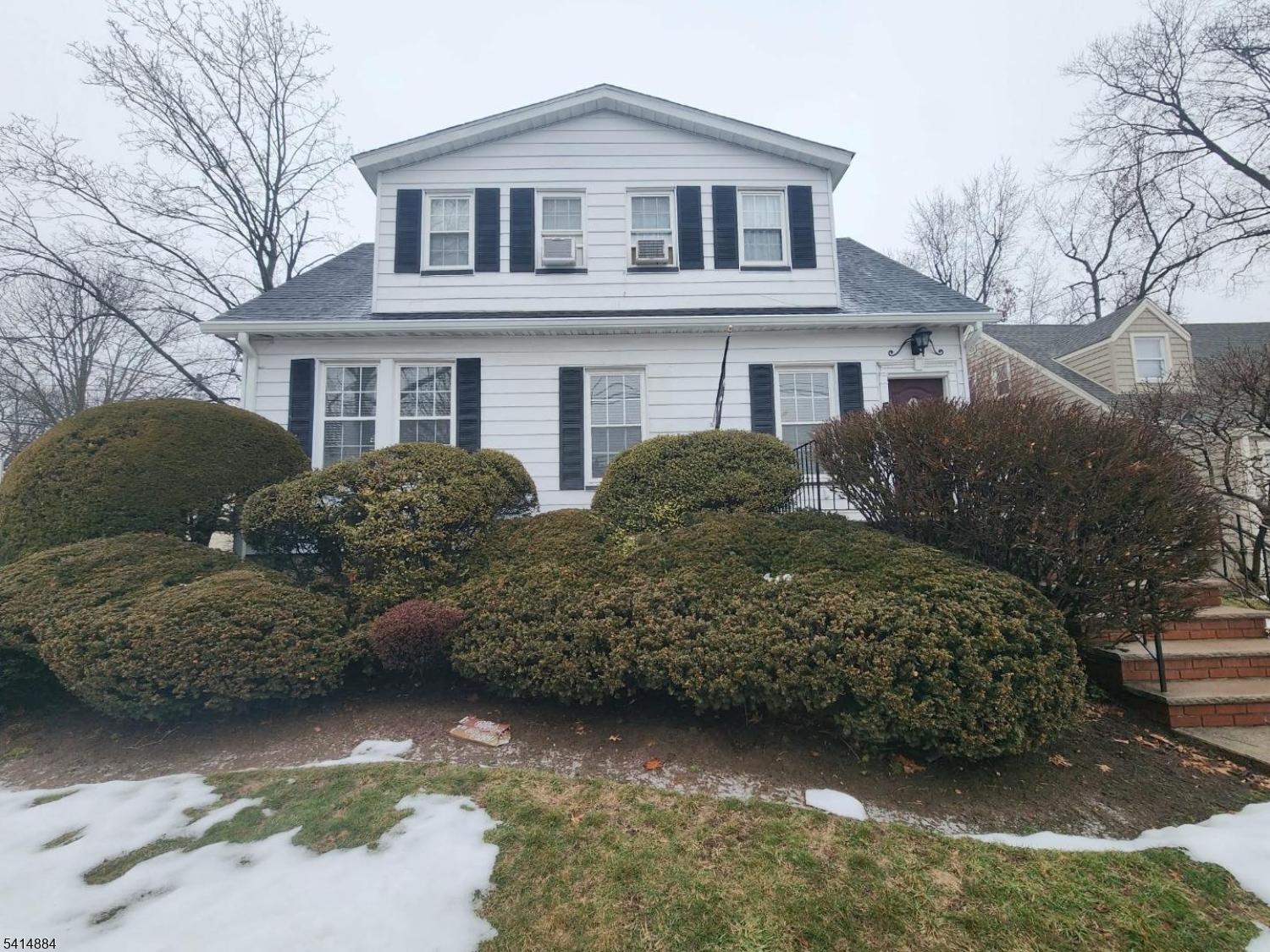 5 Bellevue Ave Property Photo 1