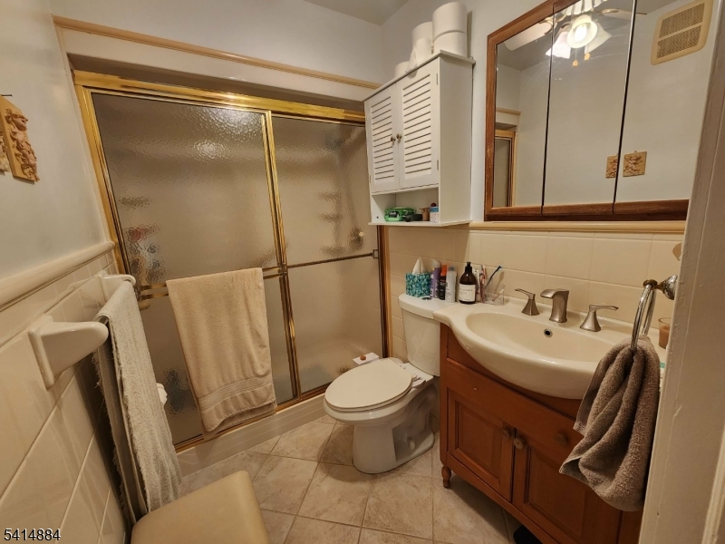 5 Bellevue Ave Property Photo 14