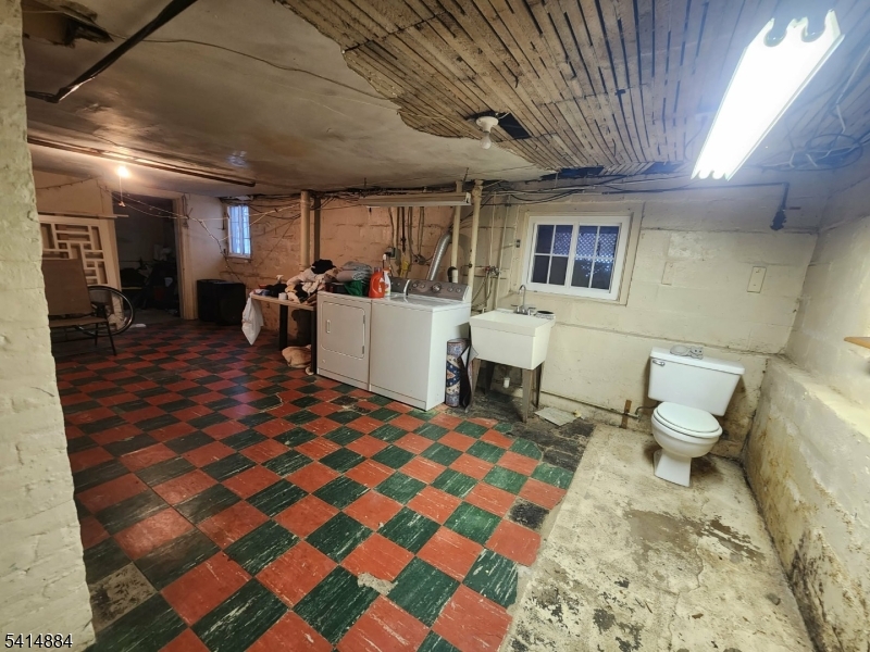 5 Bellevue Ave Property Photo 28