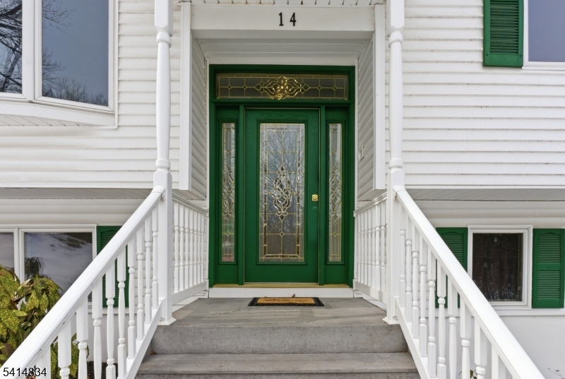 14 Marshall Trl Property Photo 2