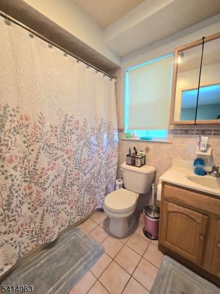 240 Sherman Ave Property Photo 11