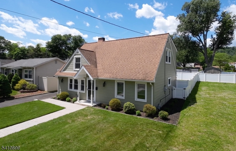 122 Greenbrook Rd Property Photo 4