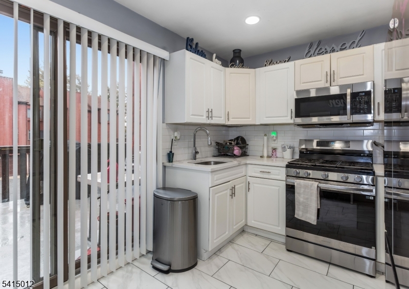 40 Bennington Sq Property Photo 7