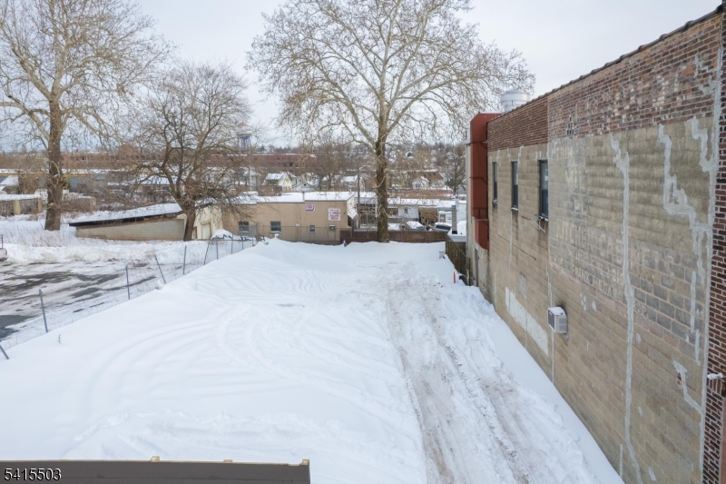 Washington Ave Property Photo 2