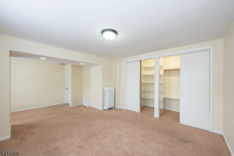 71 Washington St Property Photo 8