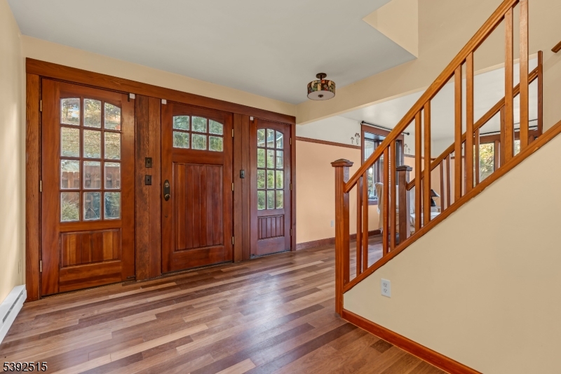 2 Oneida Ave Property Photo 5