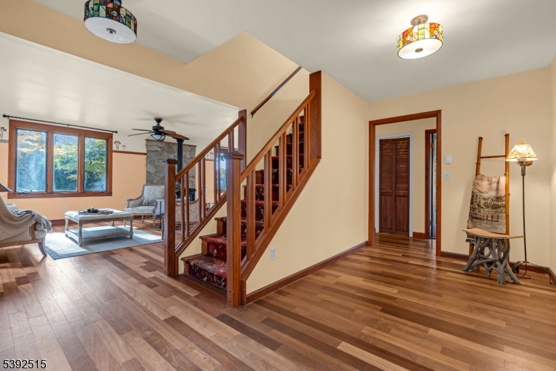 2 Oneida Ave Property Photo 6