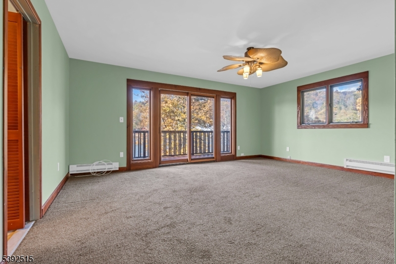 2 Oneida Ave Property Photo 14