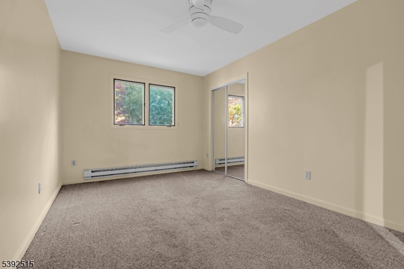 2 Oneida Ave Property Photo 23
