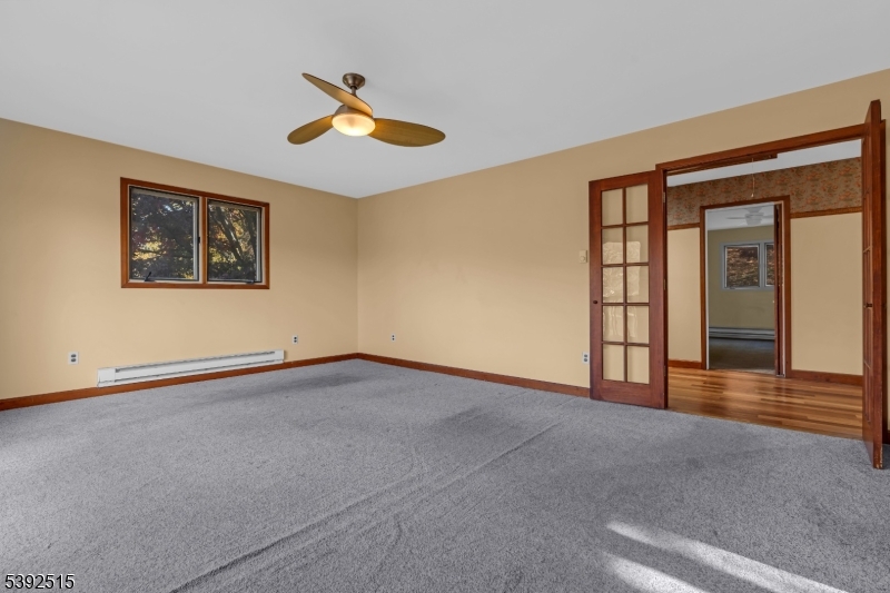 2 Oneida Ave Property Photo 24