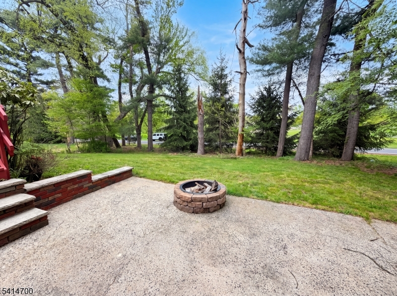 78 Parkside Rd Property Photo 11