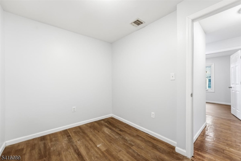 9 Godwin Ave Property Photo 10