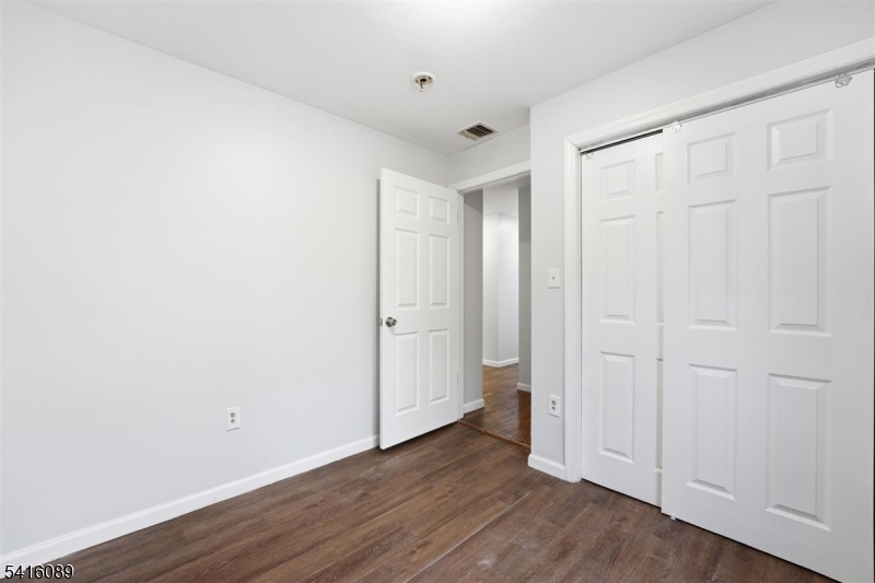 9 Godwin Ave Property Photo 13